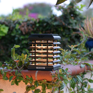 tekura pontoon on garden fence