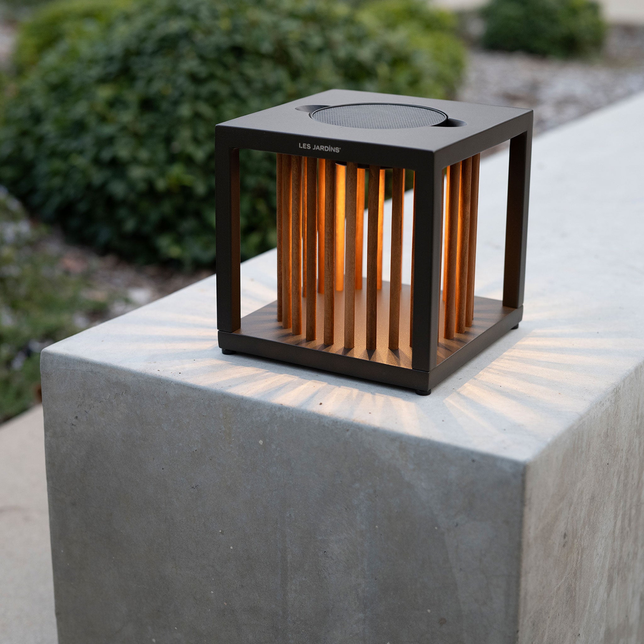 Inka Table Lamp by les jardins